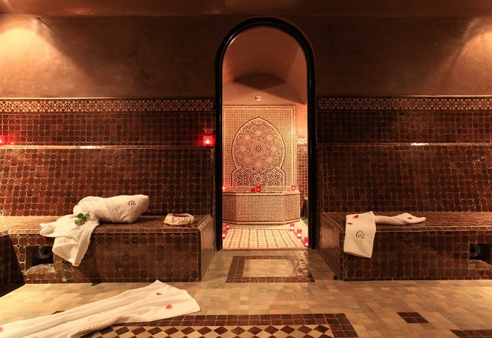 Relax in a hammam